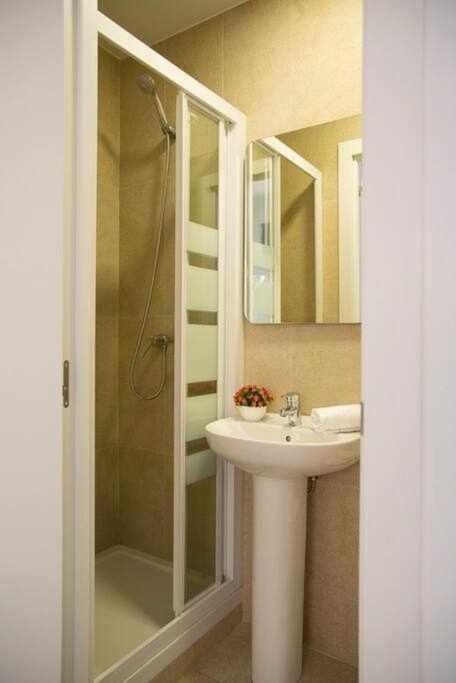 Comodo Y Agradable Estudio En Madrid Centro A6 Εξωτερικό φωτογραφία